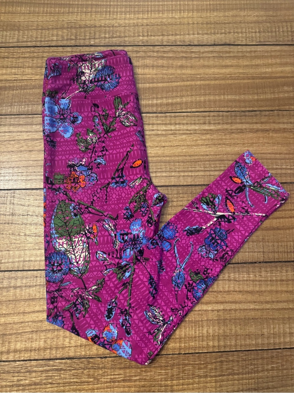 LuLaRoe Magenta Floral Leggings with Blue & Green Accents